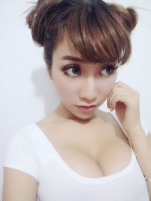 男女边摸边吃奶边做gif动态图_DVD动漫在线观看